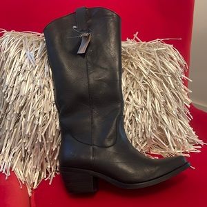 NWT Black leather Dingo Boot 8.5